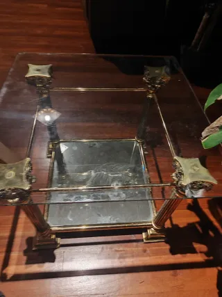 Mesita Victoriana Cristal y Metal Dorado