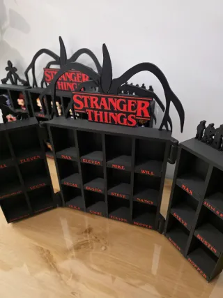 Espositore Funko Stranger Things per action figure