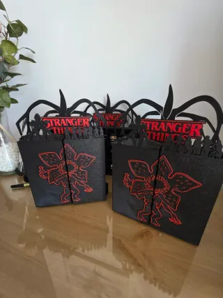 Espositore Funko Stranger Things per action figure