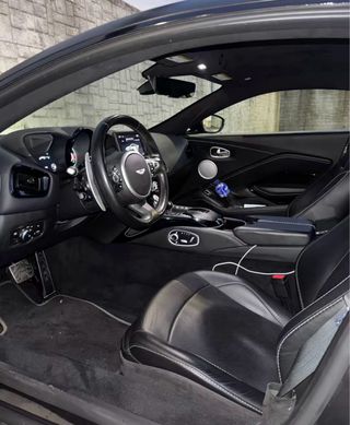 Aston Martin Vantage 2022