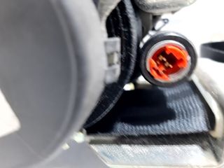 1064764 cinturón seguridad del der 6070214 mazda 3