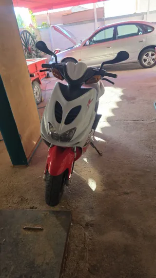 Yamaha Aerox R Scooter