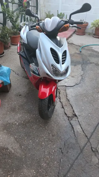 Yamaha Aerox R Scooter