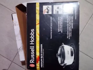 Russell Hobbs Cocedora de Arroz Mediana