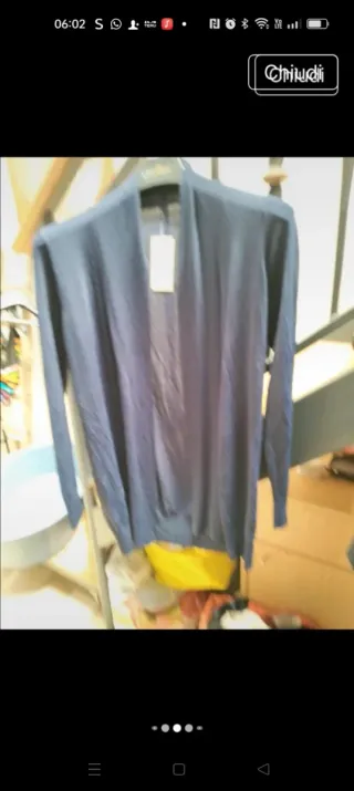 Cardigan il filo di Scozia blu