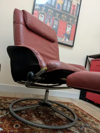 Sillón y reposapiés Ikea Piel Rojo