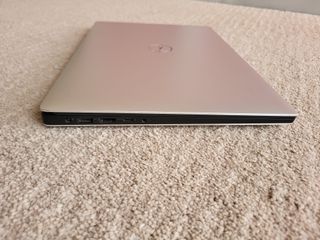 Portátil Dell XPS 15 7590