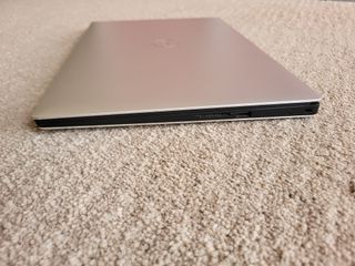 Portátil Dell XPS 15 7590