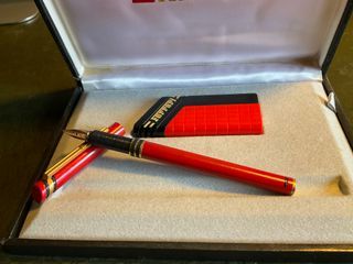 Set Ferrari Pluma y Encendedor Rojo