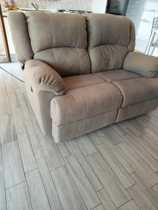 Divano 2 posti con alzate elettriche