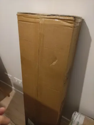 Mueble TV moderno beige y blanco