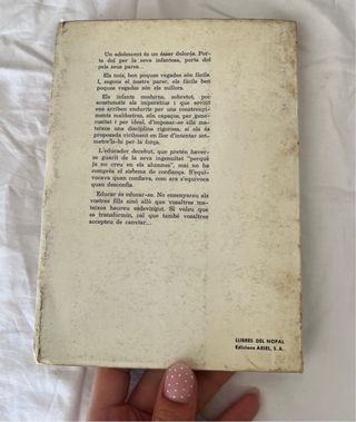 Llibre. Educar tot educant-se