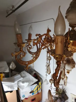 Lampadario in ottone con cristalli