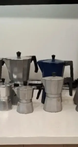 Cafetera Italiana Azul