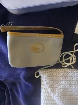 Bolsos, bandoleras y cinturones variados