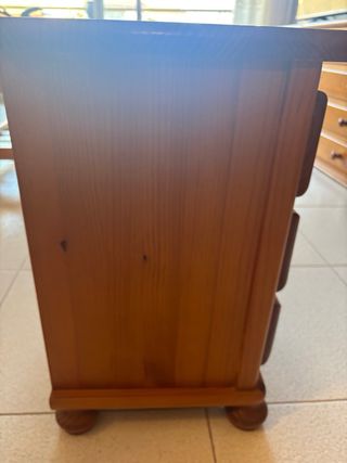 Comodino in pino massiccio