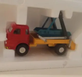 Lote 2 Camiones Joal Die-Cast Metal