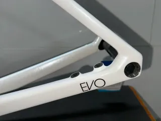 nuevo cuadro de fibra de carbon