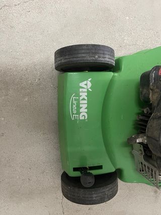 Cortacésped gasolina viking MB 460 para arreglar
