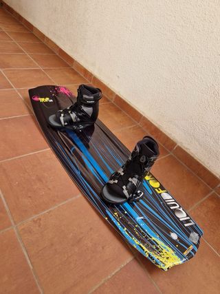Tabla Wakeboard Liquid Force 138 con Botas