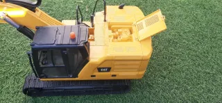 Escavatore giocattolo Bruder CAT