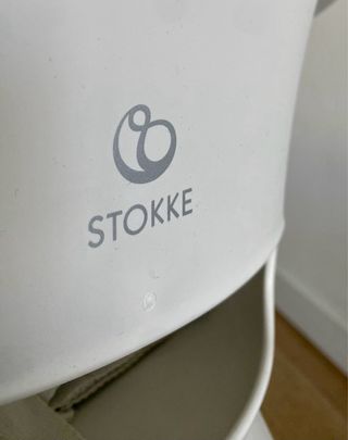 Trona Stokke Clikk Gris y Madera
