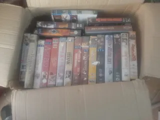 Películas VHS y DVD Variadas