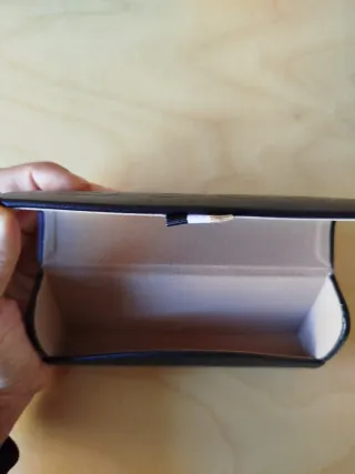 Funda para gafas BOSS negra