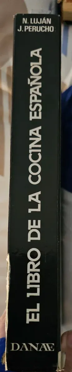Libro de la cocina Española