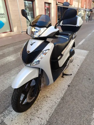Honda SH 125i Scooter Automática