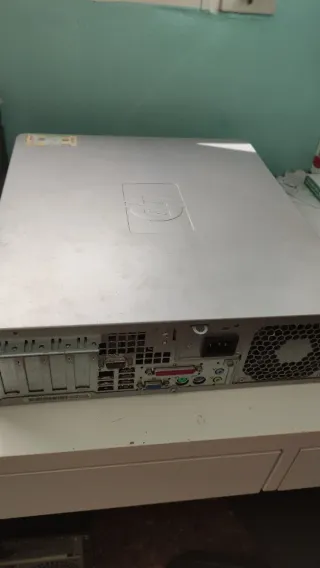 Torre HP Compaq Intel Celeron para PC