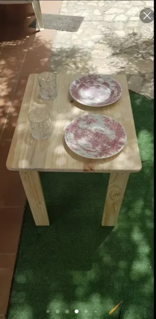 Mesa baja de madera natural