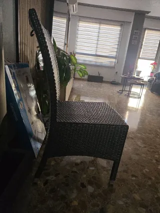 Sedia da terrazza in vimini e metallo