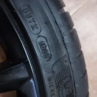 Llantas 18 "+ neumáticos 235/40 R18