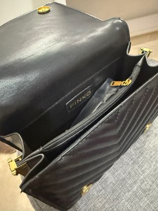 Borsa Pinko Nera con Dettagli Oro