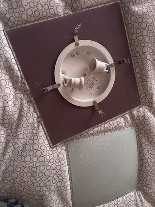 Plafón morado y transparente