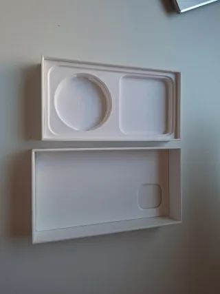 Caja vacía iPhone 12 negro