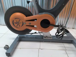 Bicicleta Spinning Keiser