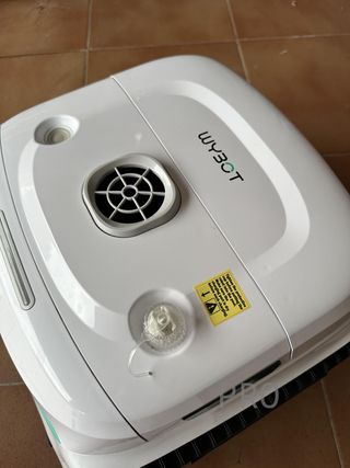 Robot piscina limpiafondos WYBOT C2