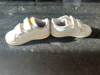 Adidas Scarpe Bambino Taglia 22