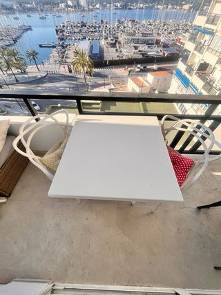 Mesa y 2 Sillas Diseño Exterior