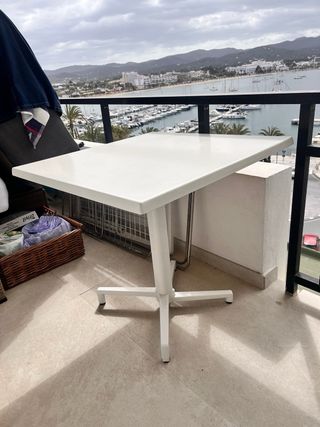 Mesa y 2 Sillas Diseño Exterior