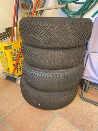 4 Neumáticos Michelin 4 Estaciones Casi Nuevos