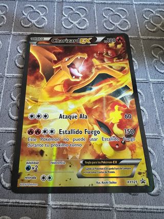 Carta Pokémon Charizard EX XY121 jumbo