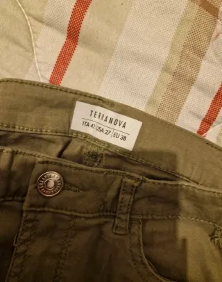 Pantaloni cargo skinny verdi taglia M