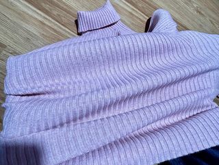 Jersey rosa  cuello vuelto Talla Única