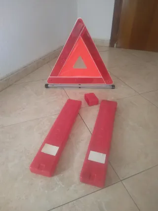 Triángulos de coche de emergencia