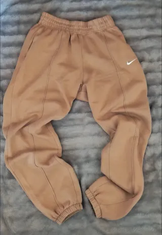Conjunto Nike Mujer Beige Chándal