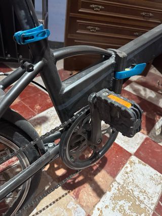 Bicicleta eléctrica Btwin plegable