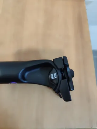 Tija de carbono para bicicleta